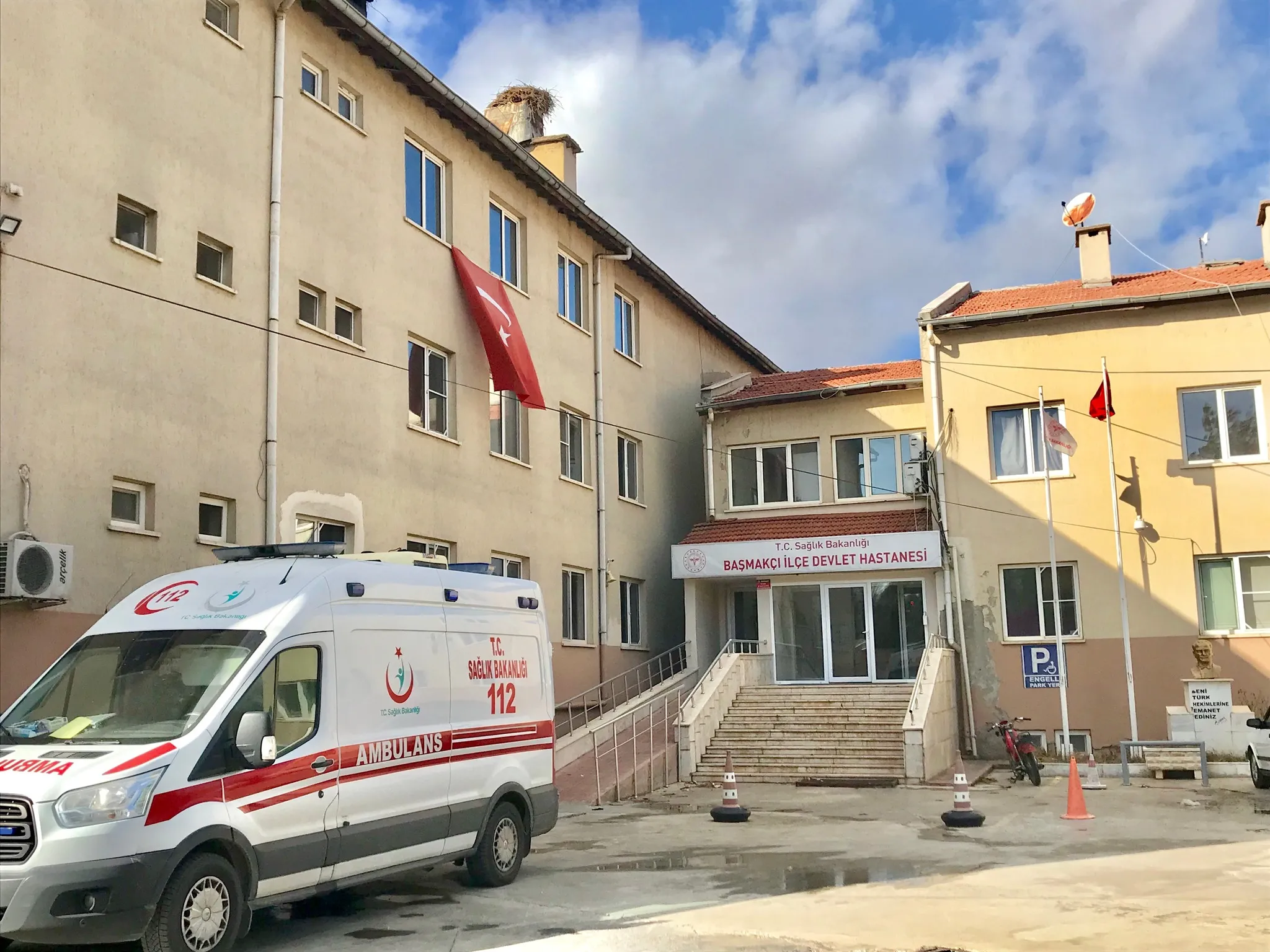basmakci-ilce-devlet-hastanesi