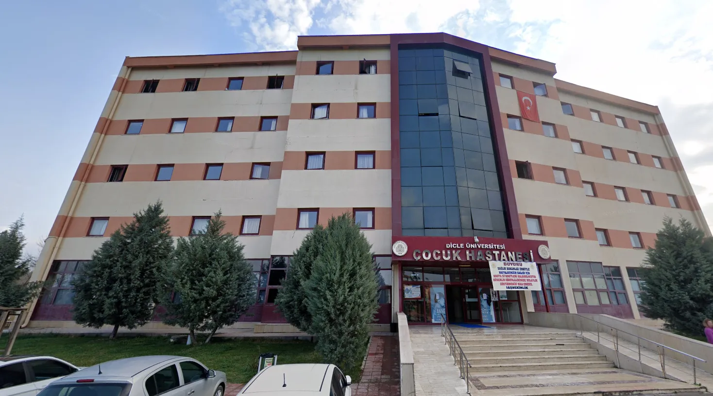 Dicle Üniversitesi Çocuk Hastanesi