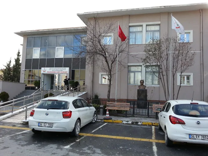 Mehmet Akif Ersoy Göğüs Kalp ve Damar Cerrahisi Küçükçekmece Semt Polikliniği